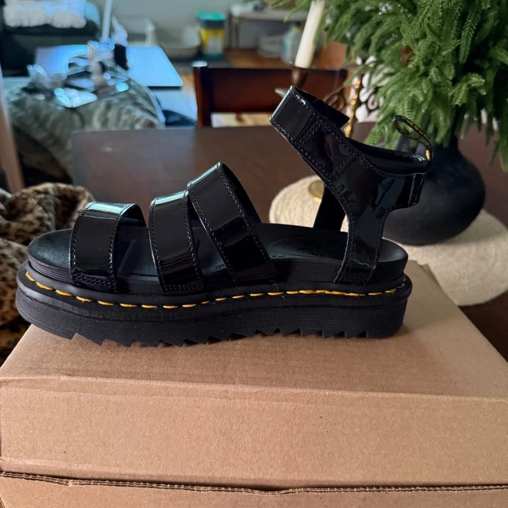 Dr Martens Blair Sandal - Picture 2 of 3